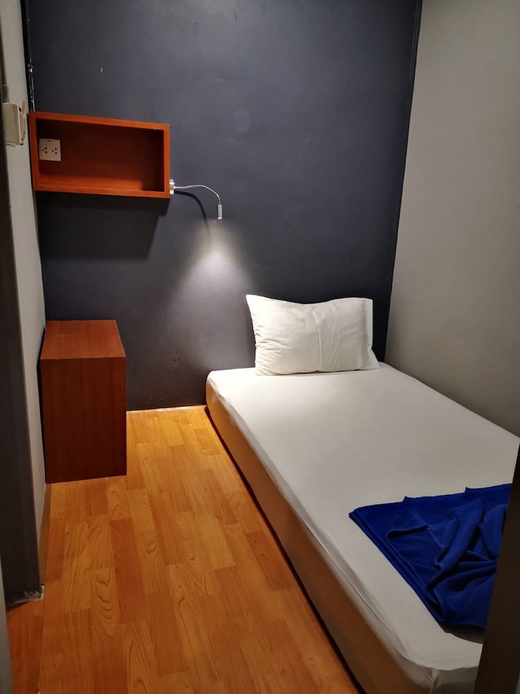 Basic Single Room photo 1