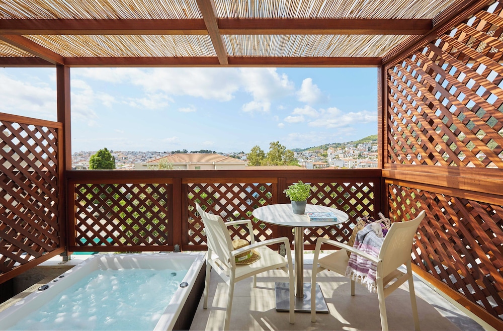 Signature Double Room, Hot Tub photo 2