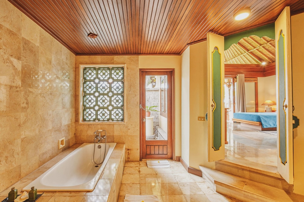 Two Bedroom Pool Villa - Photo 7