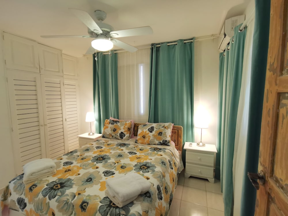 Comfort Villa, Garden View