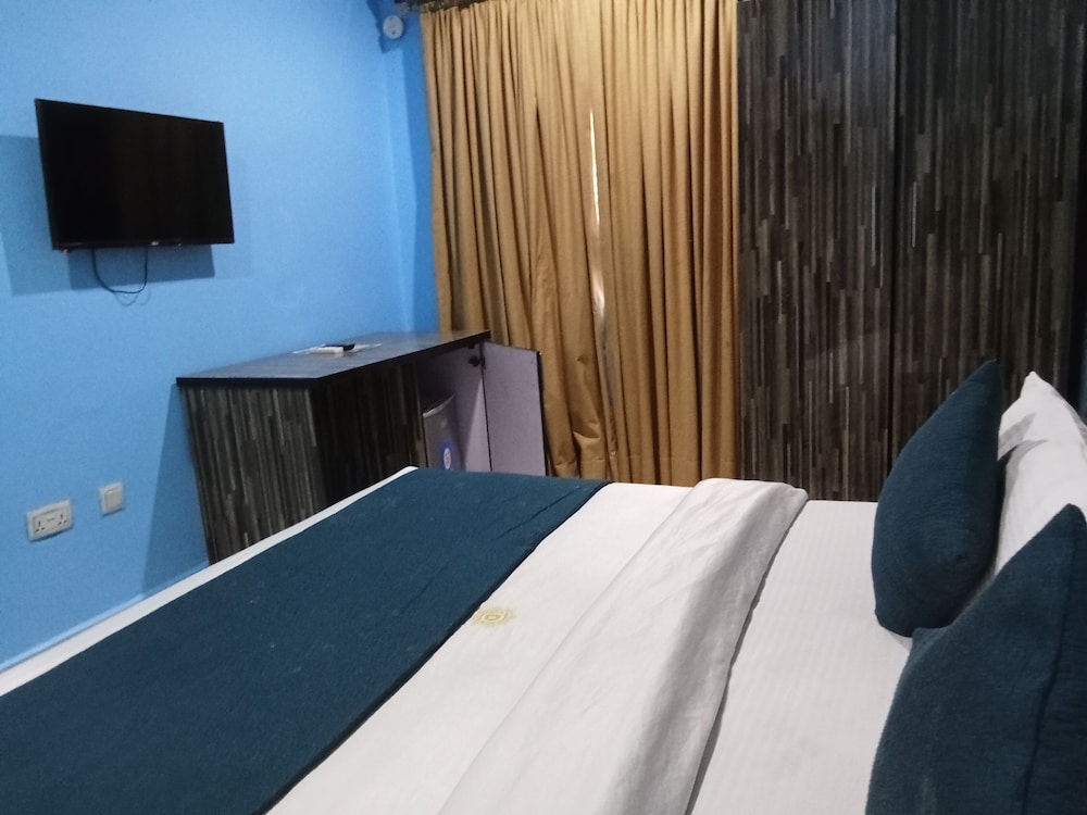 Royal Room photo 2