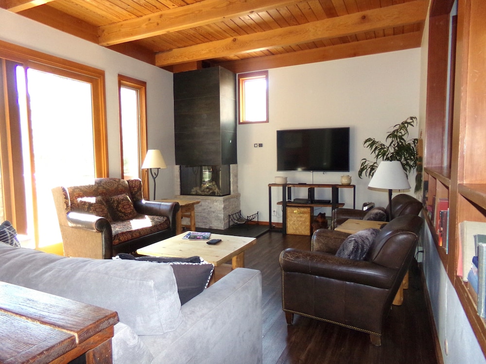 House, 1 King Bed (Tennis Townhome 2 Bd 25 Ba TTMR) photo 1