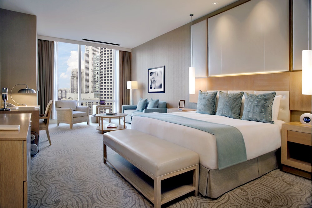 Deluxe Room, 1 King Bed (Spa Grand)