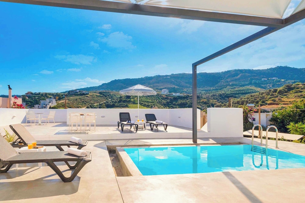 Villa (2 Bedrooms) photo 1