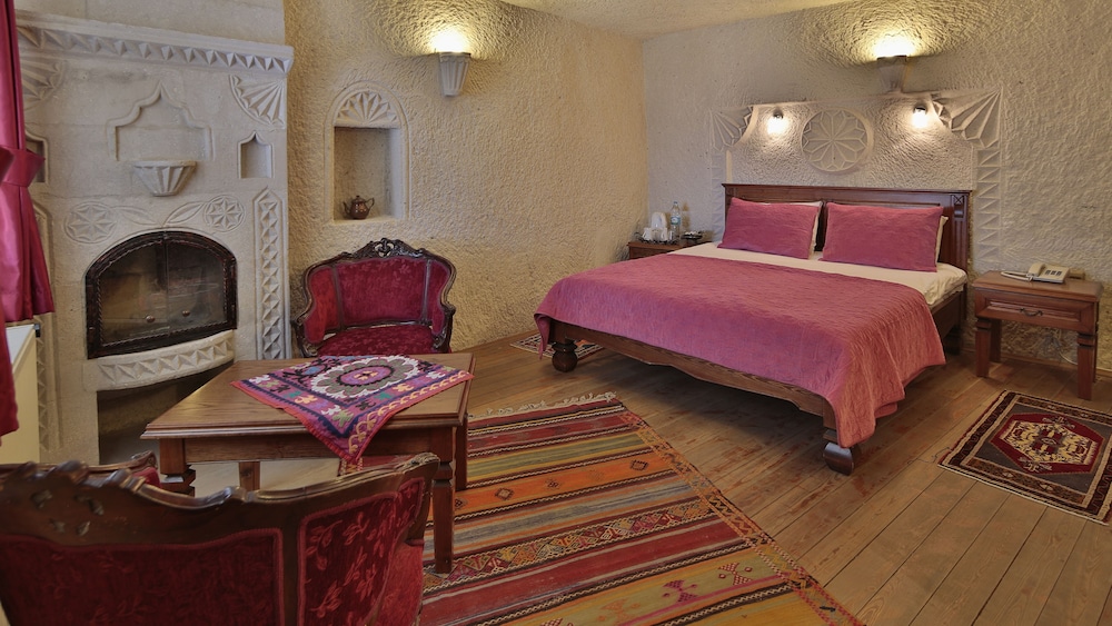 Suite (2 Adults) - Photo 3