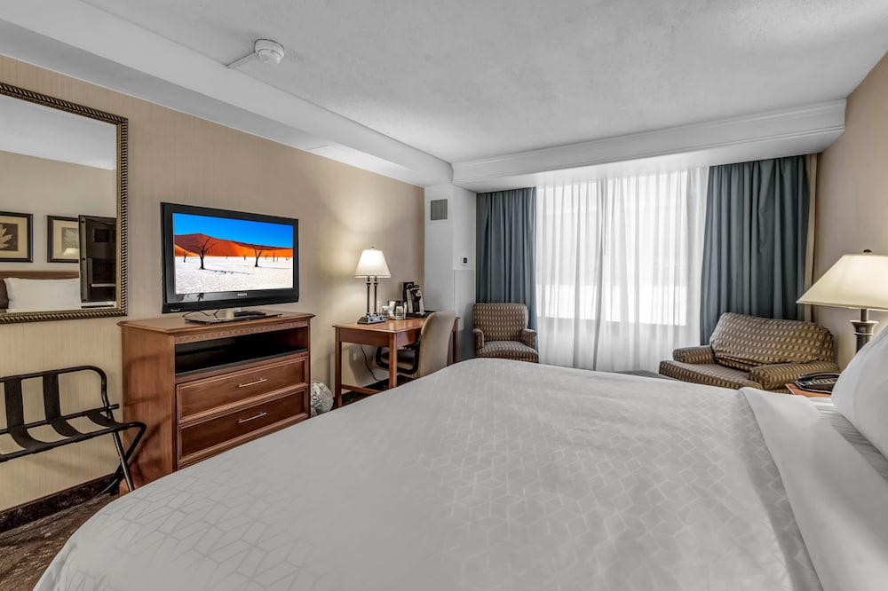 Room, 1 King Bed, Accessible - Photo 1