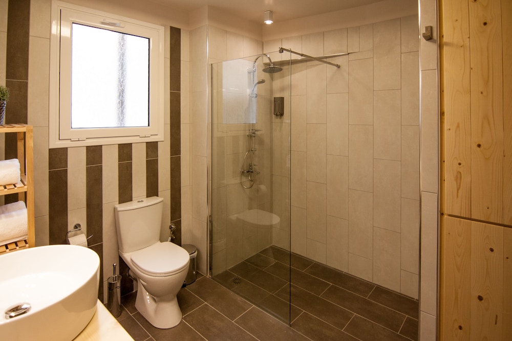 Superior Studio Suite, Multiple Beds, Non Smoking photo 3