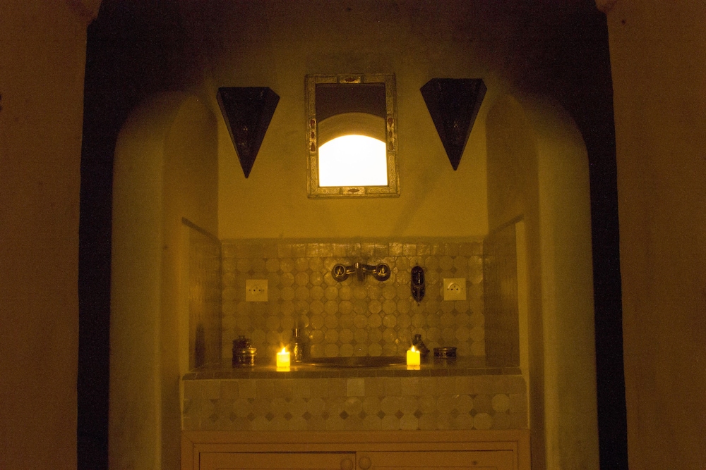 Comfort Double Room, 1 Double Bed, Private Bathroom, Pool View photo 2