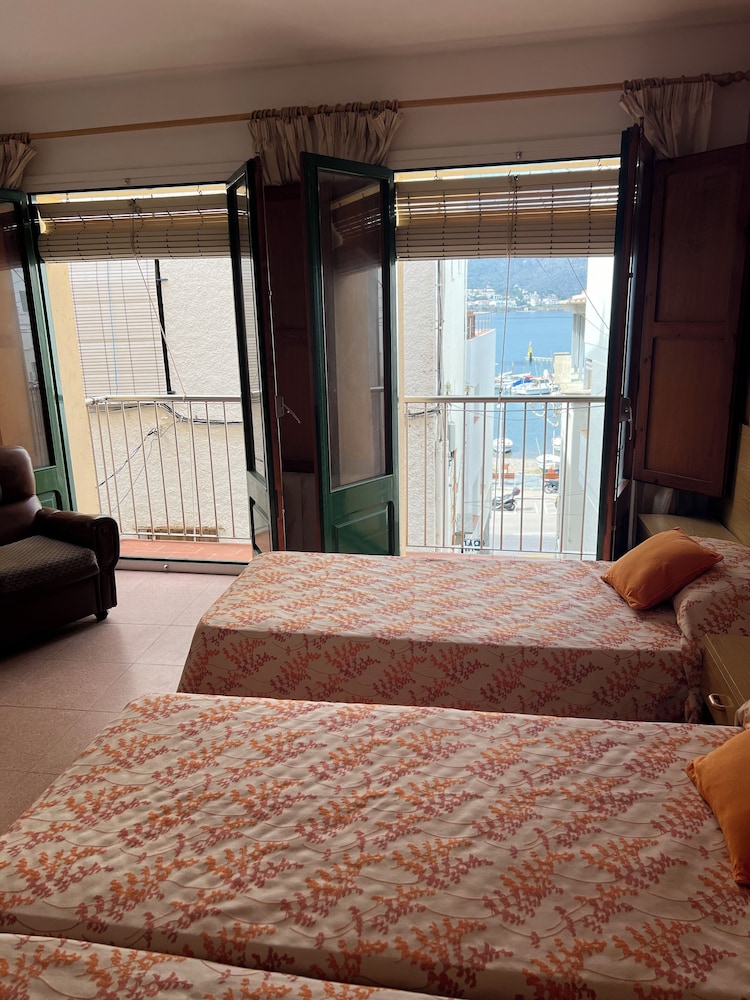 Habitación Familiar, Vista Parcial al Mar