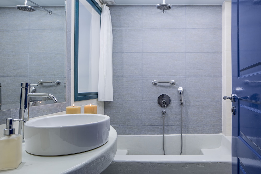 Superior Triple Room - Photo 13