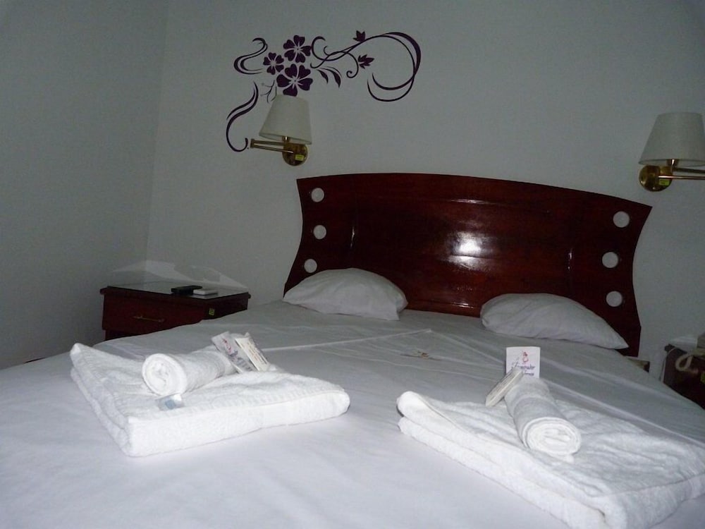 Single Room (With Air Conditioning - Interior) photo 2