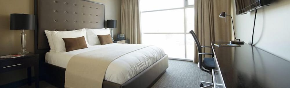 Deluxe Suite, 1 Queen Bed photo 1