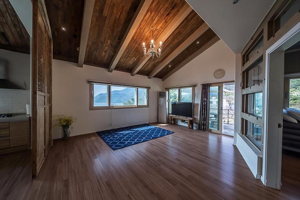 Basic Room, 3 Bedrooms (2cheng durumine)
