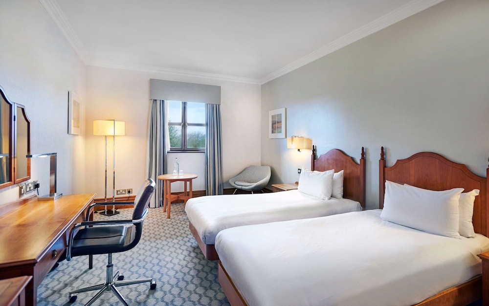 Twin Room - Photo 2