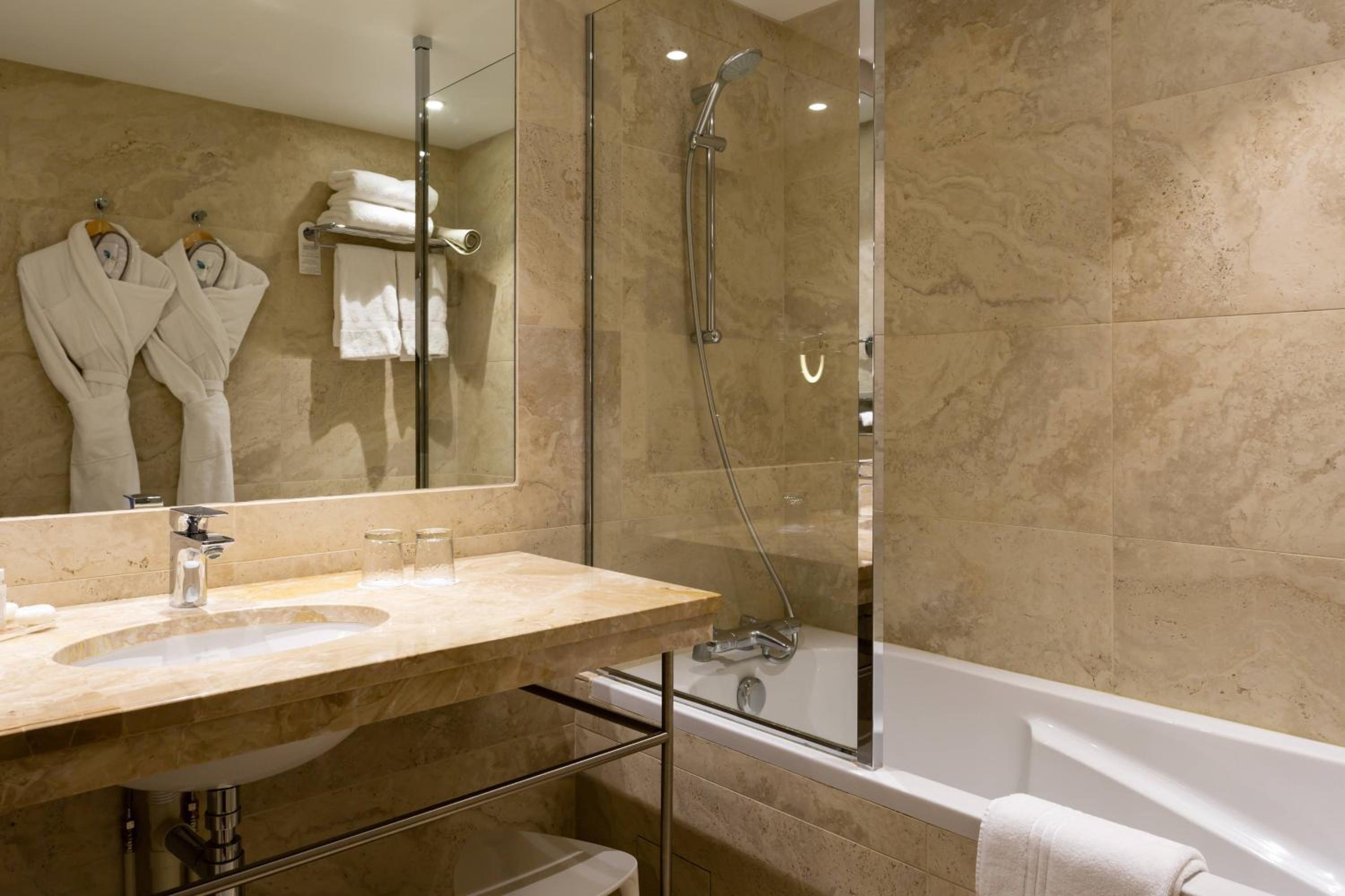 Superior Queen Room - Photo 2