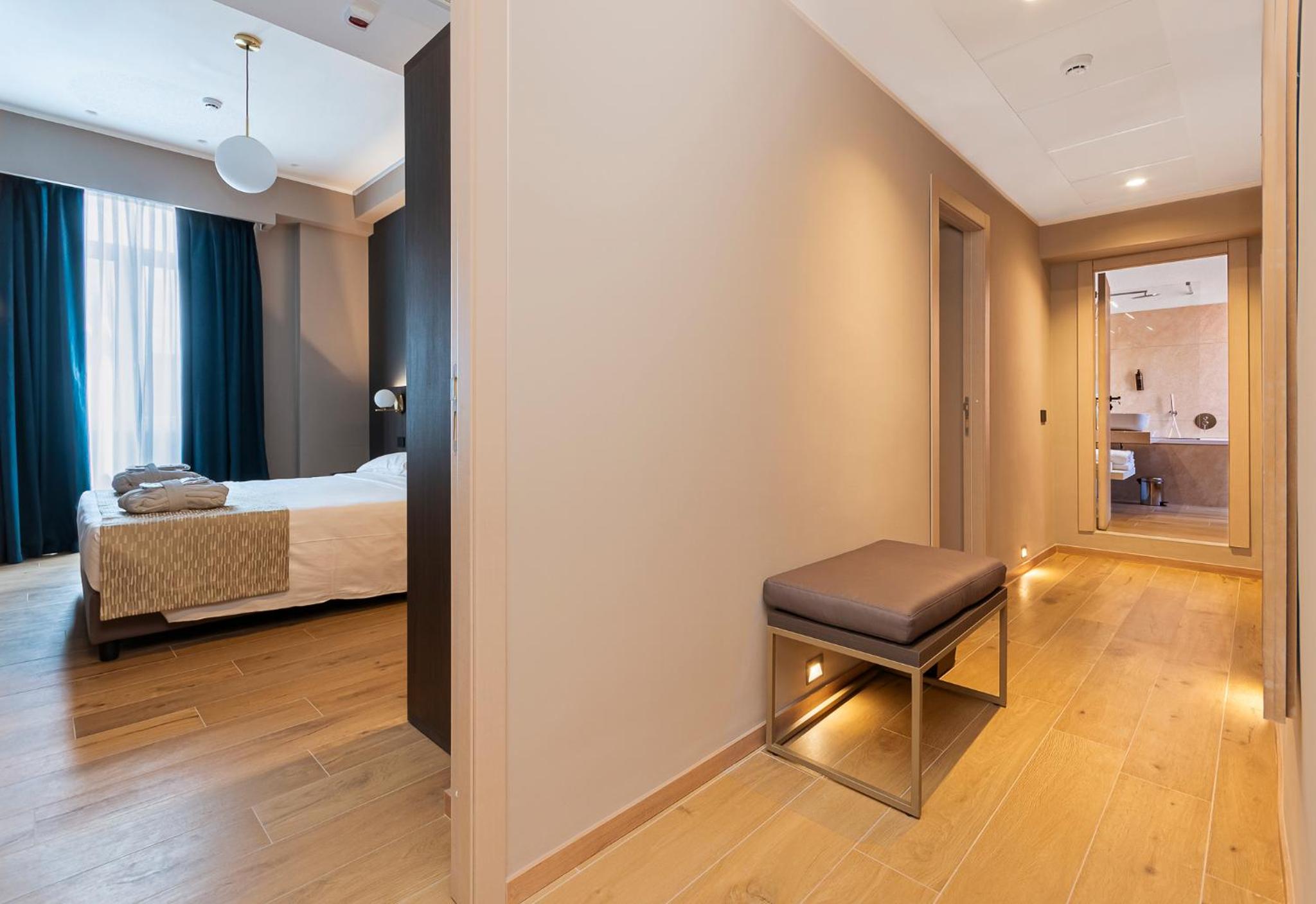 Deluxe Suite photo 3