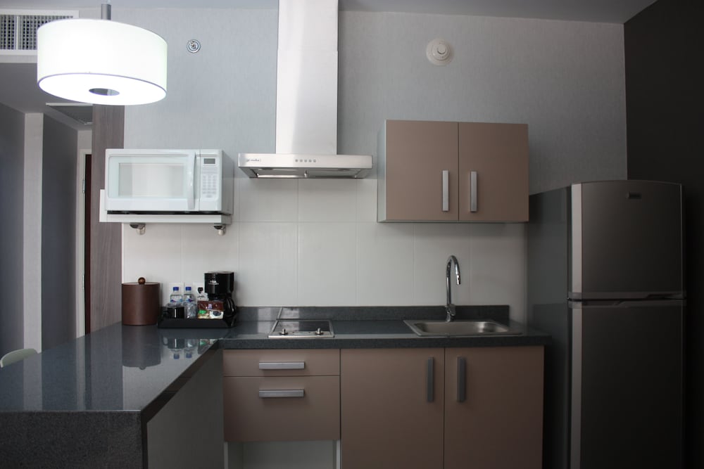 Room (Suite) photo 3
