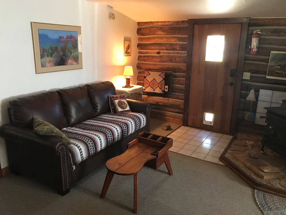 Traditional Cabin, 1 Bedroom, Kitchen, Ground Floor photo 3