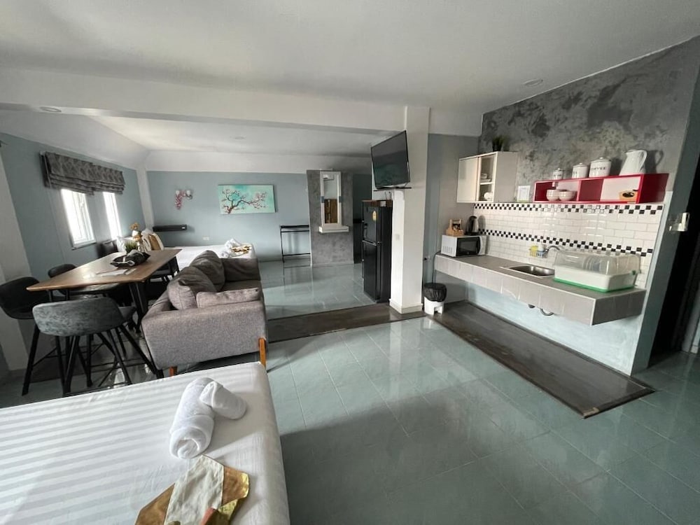 Comfort Suite photo 2