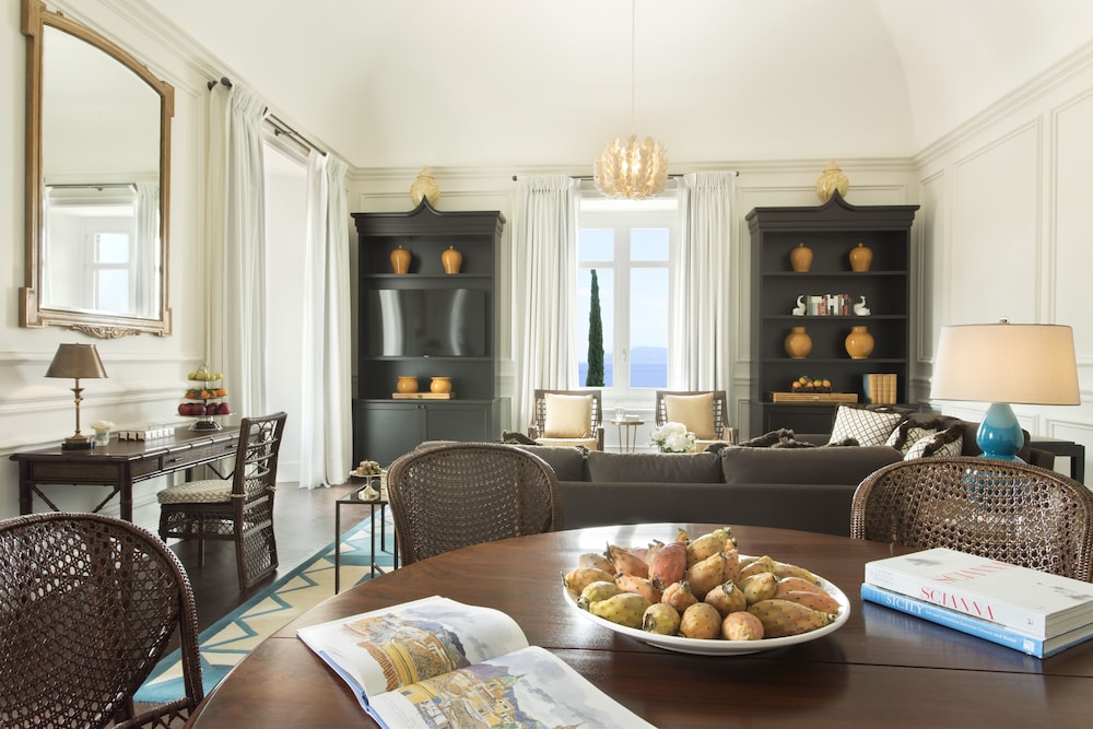 George Suite with Terrace (Non Smoking)