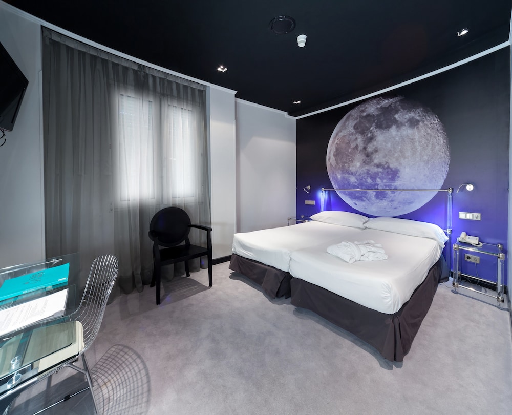 Standard Double or Twin Room - Photo 4