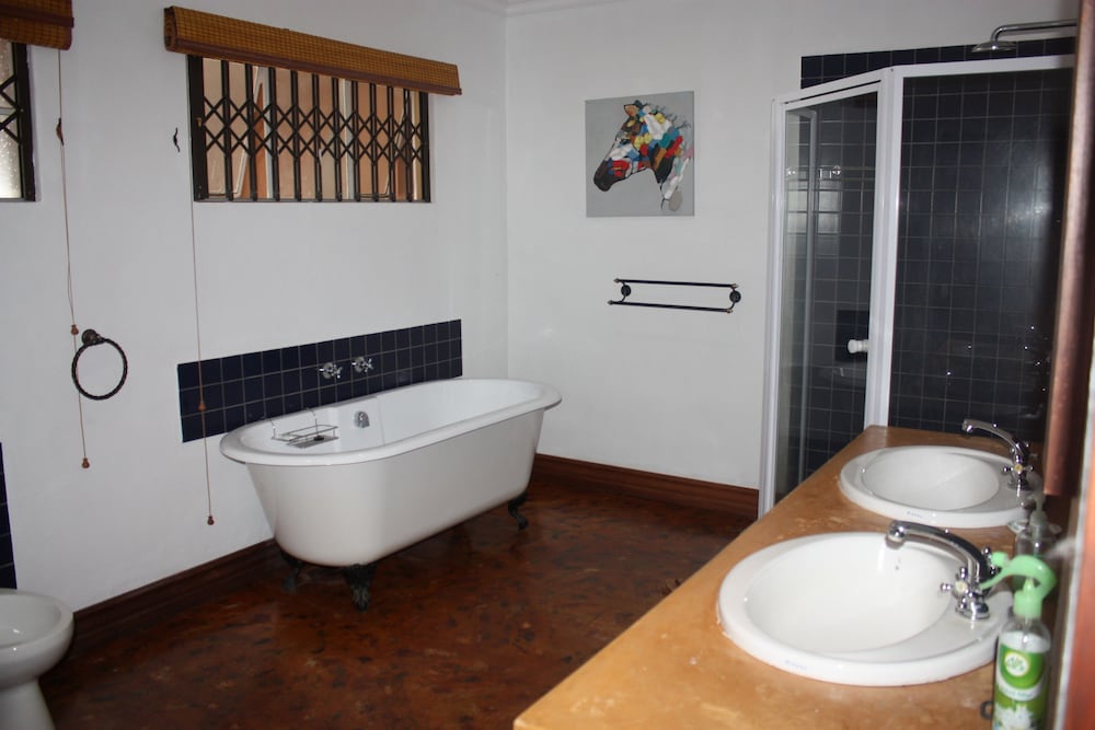 Exclusive House, 5 Bedrooms photo 2