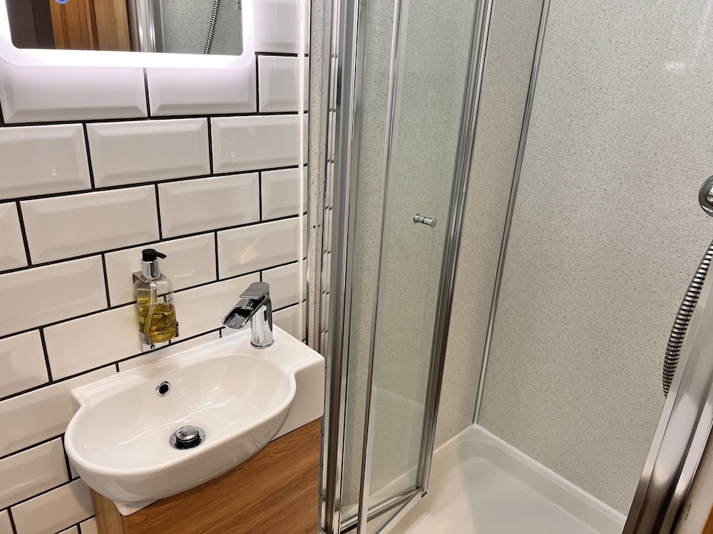 Double Room, Ensuite (2nd Floor) photo 3