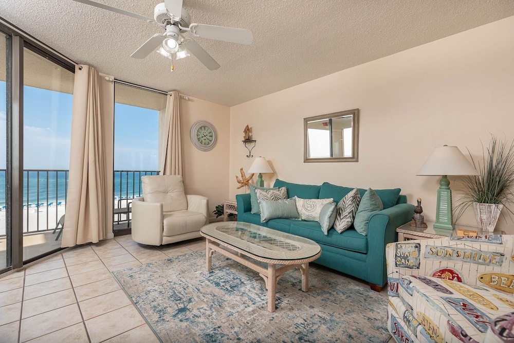 Condo, 2 Bedrooms