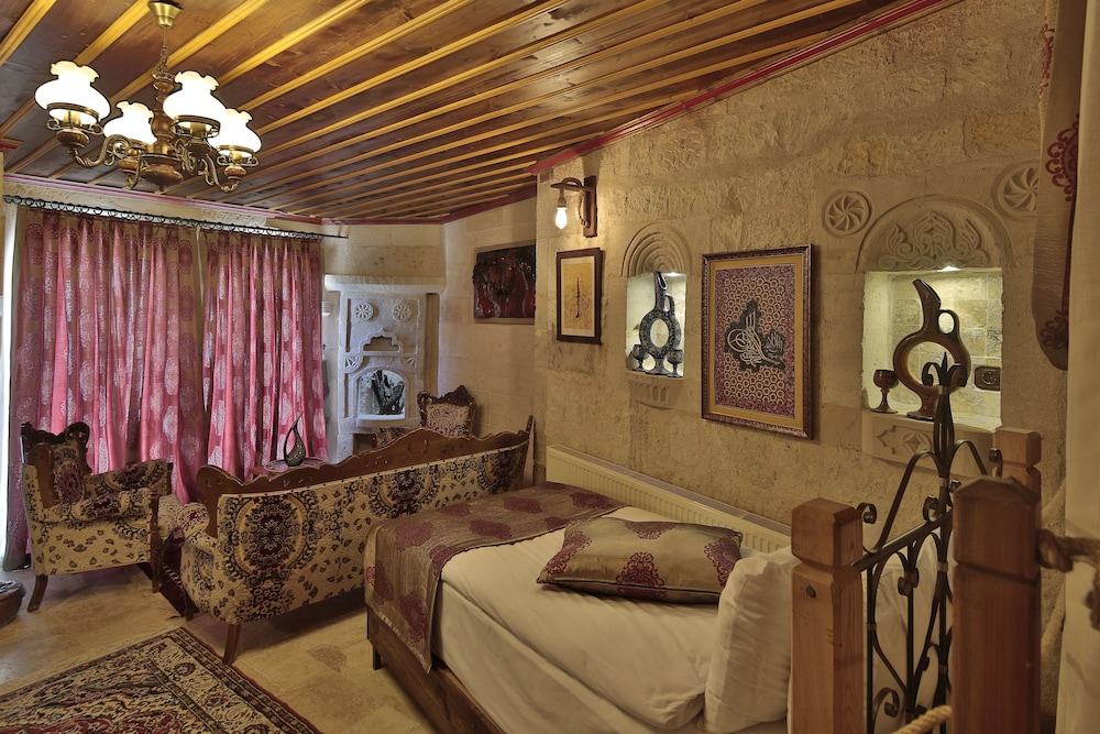 Panoramic Quadruple Room photo 3