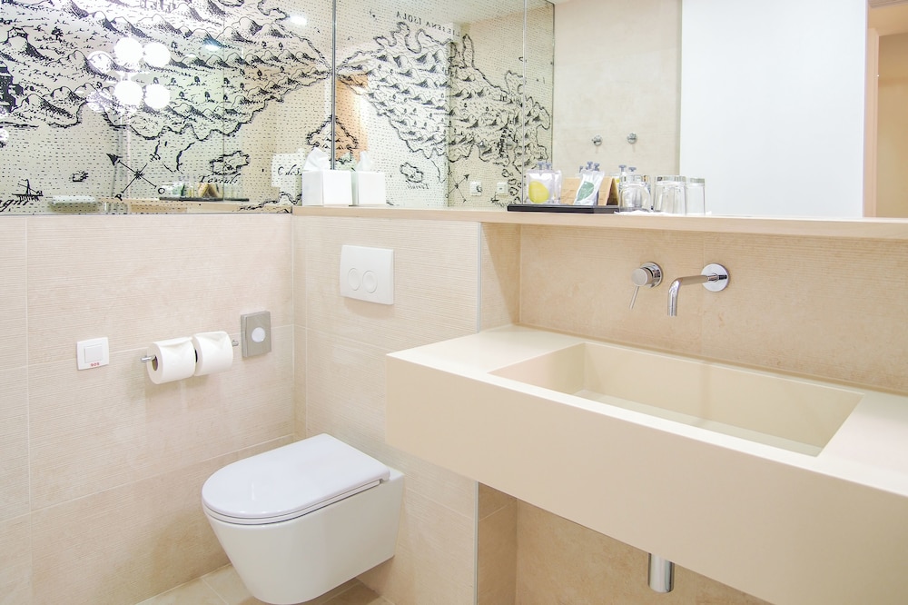Family Studio Suite, 1 Bedroom - Photo 5