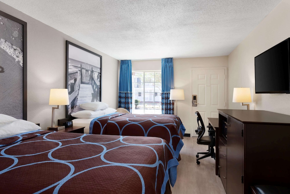 Room, 2 Double Beds, Non Smoking - Photo 3
