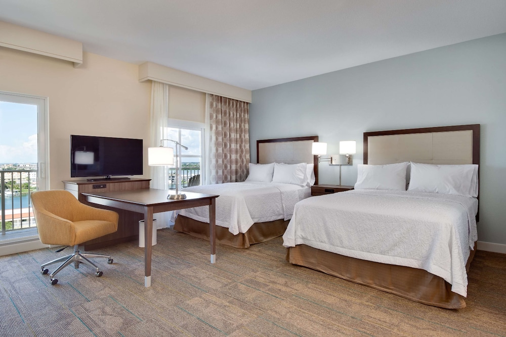 Studio, 2 Queen Beds, Accessible (Beach View, Hearing) photo 1