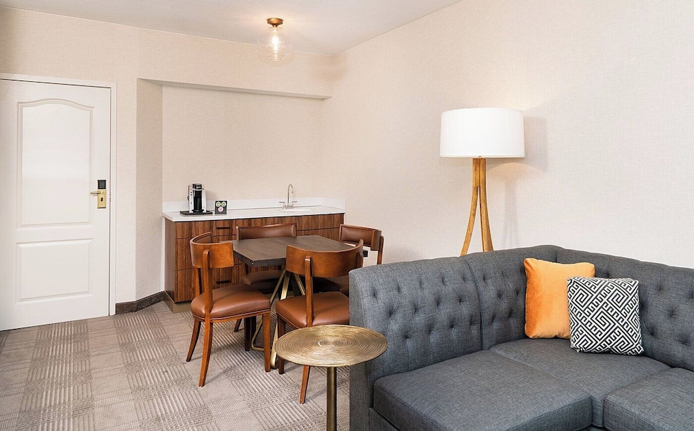Executive Studio Suite, 1 Bedroom, Accessible Bathtub photo 3