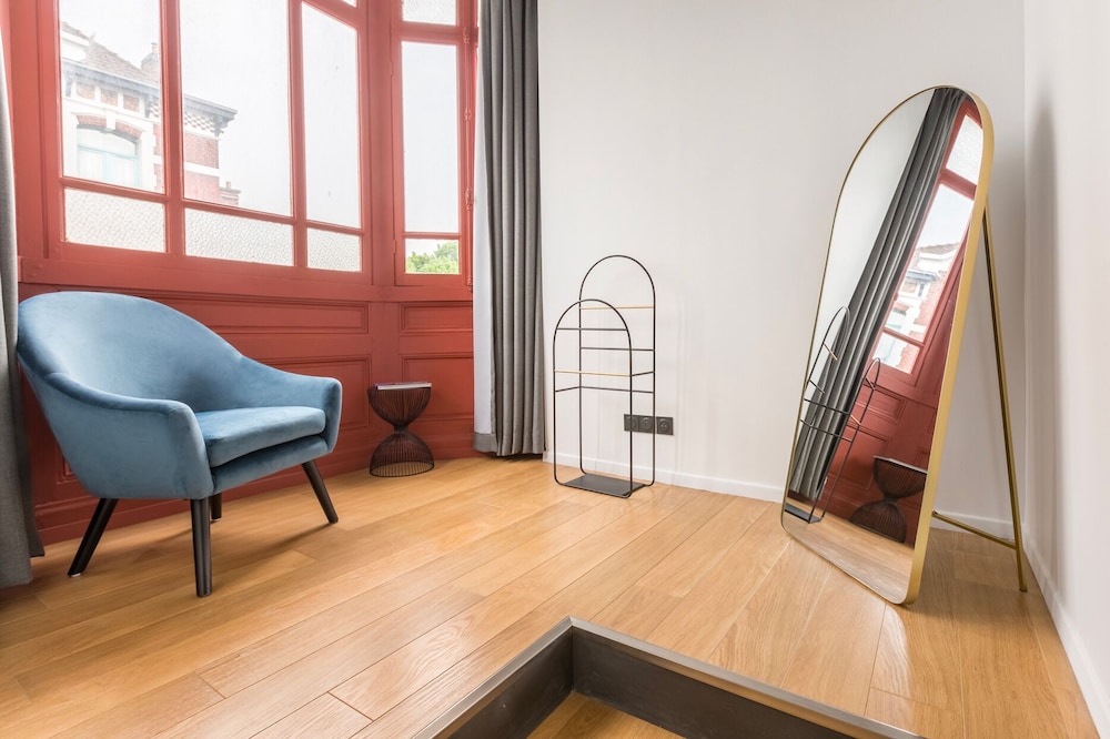 Superior Double Room, Ensuite, City View (Albert)