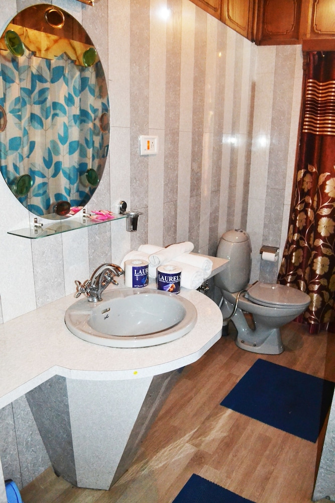 Premier Room - Photo 11