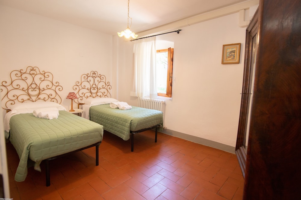 Presidential Apartment, 3 Bedrooms, Non Smoking, Hill View photo 3