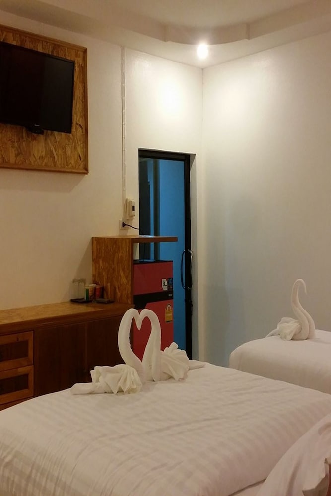 Superior Triple Room photo 2