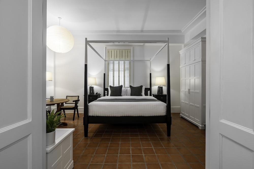 Grand Deluxe Plus King Bed Room - Photo 1