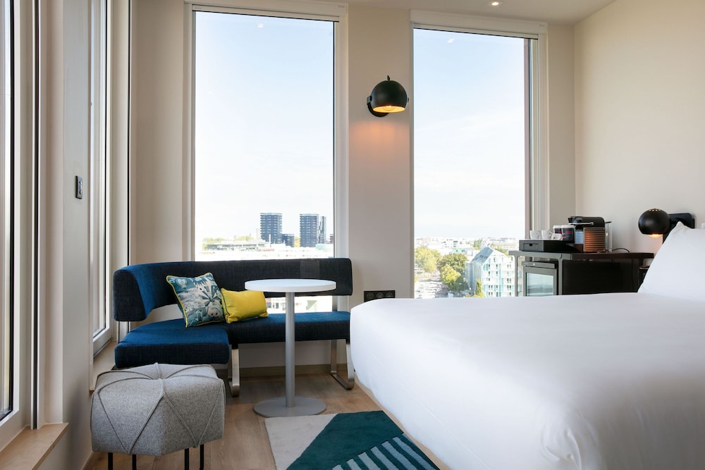 aloft, Room, 1 King Bed - Photo 6
