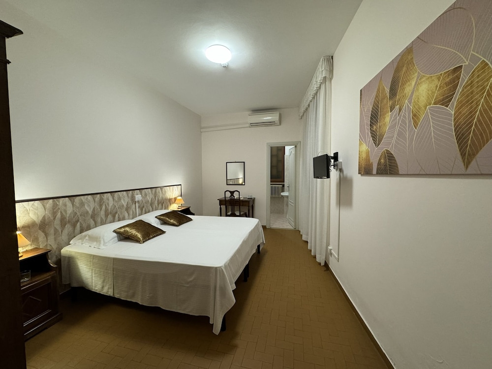 Comfort Double or Twin Room