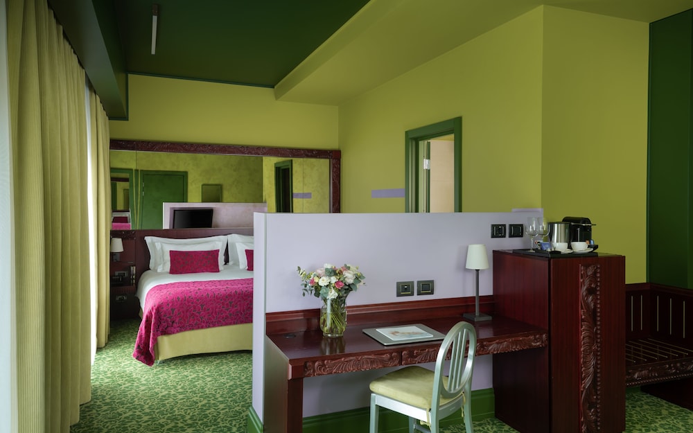 Superior Double or Twin Room with River View