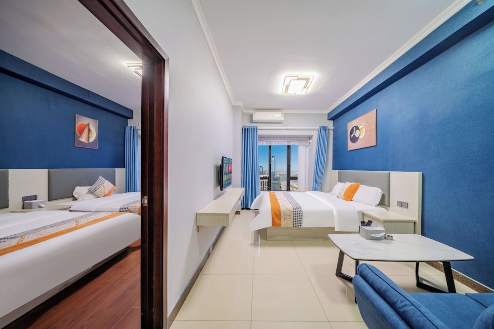 Business Suite, Multiple Beds photo 1