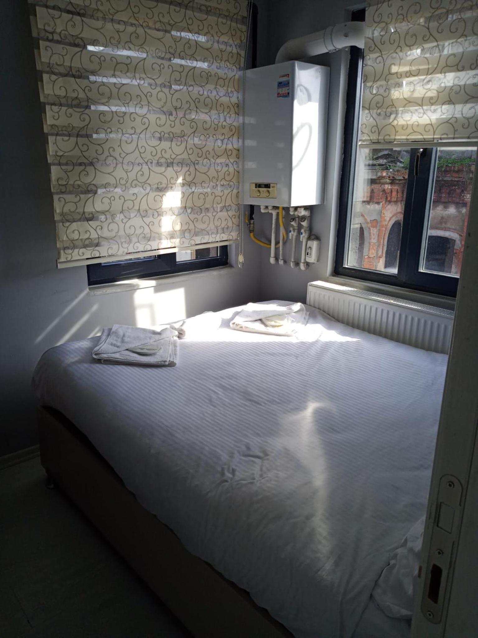 Large Double Room photo 2