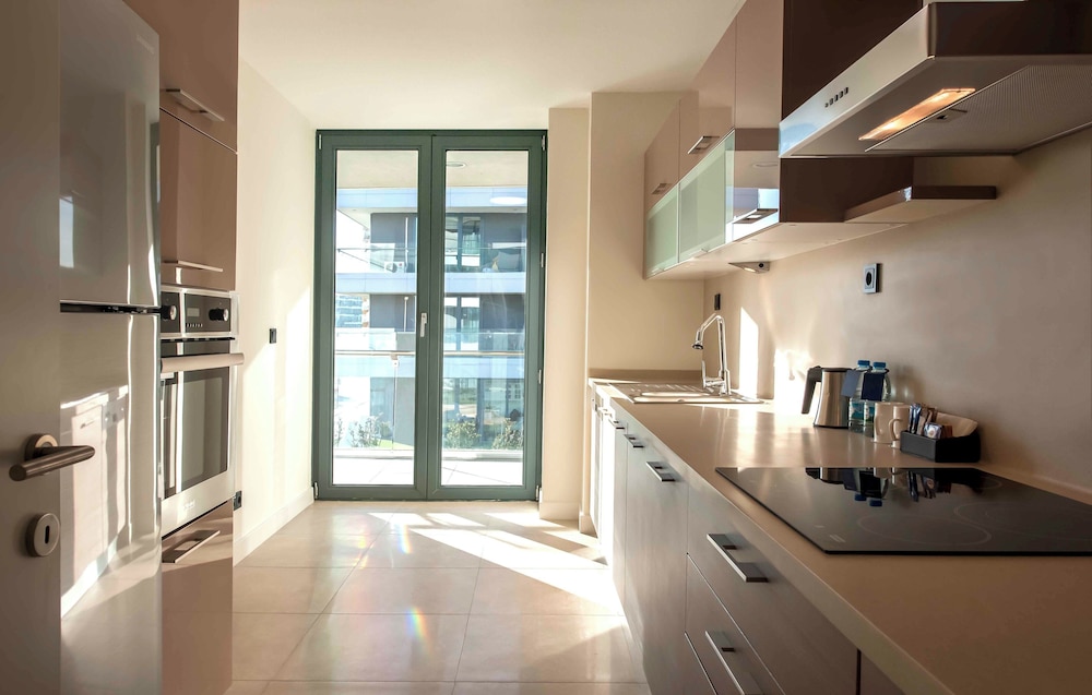 Three Bedroom Superior Apartment with Terrace photo 3