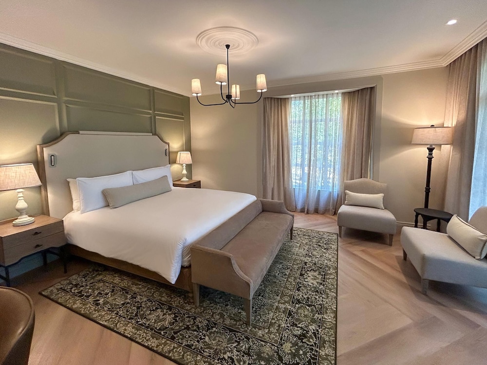 Deluxe Premium Room