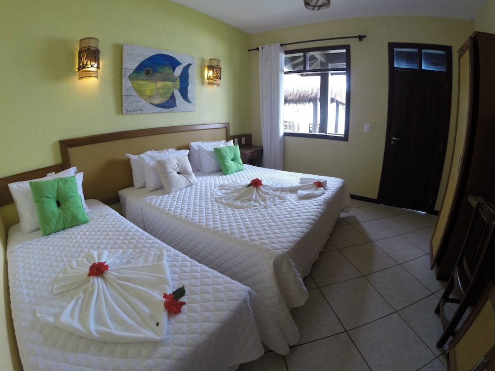 Deluxe Triple Room, Ocean View photo 2