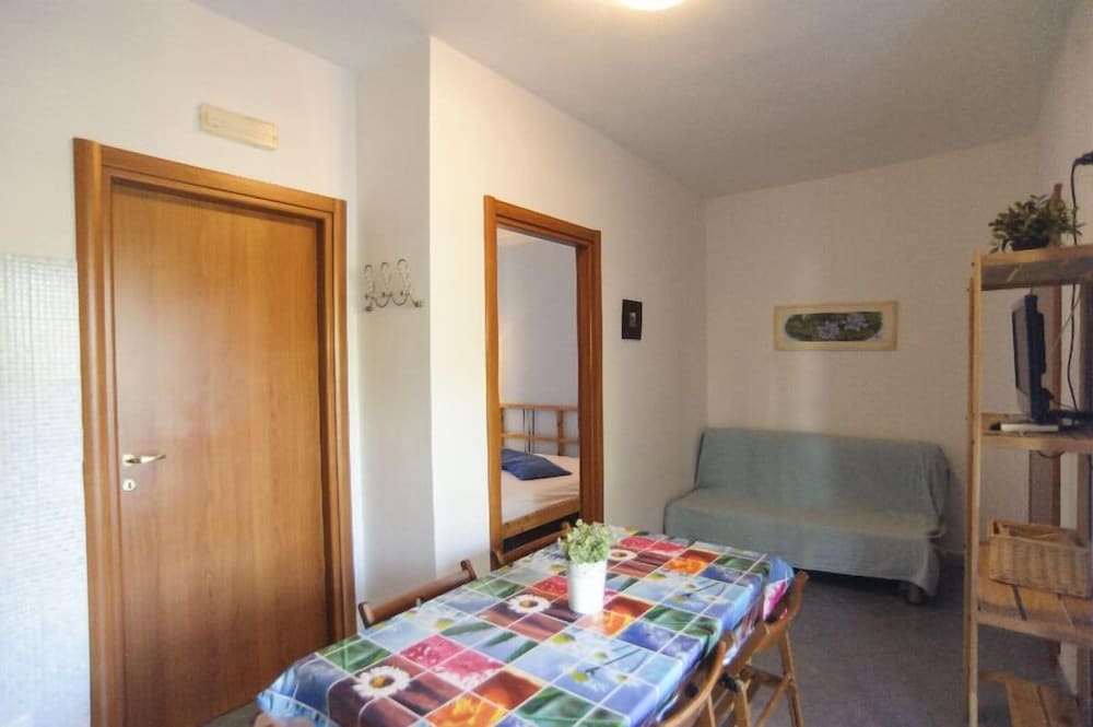 Bungalow, 2 Bedrooms photo 3