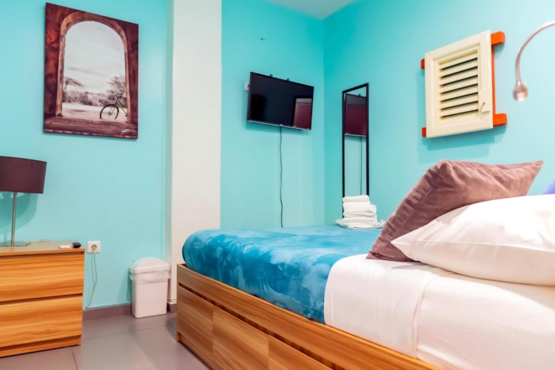 Standard Double Room with Shared Bathroom