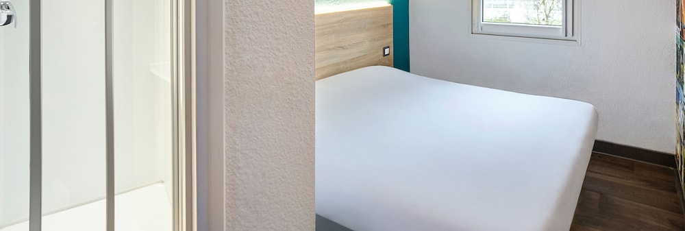 Room, 1 Double Bed, Private Bathroom (Cabrio) photo 2