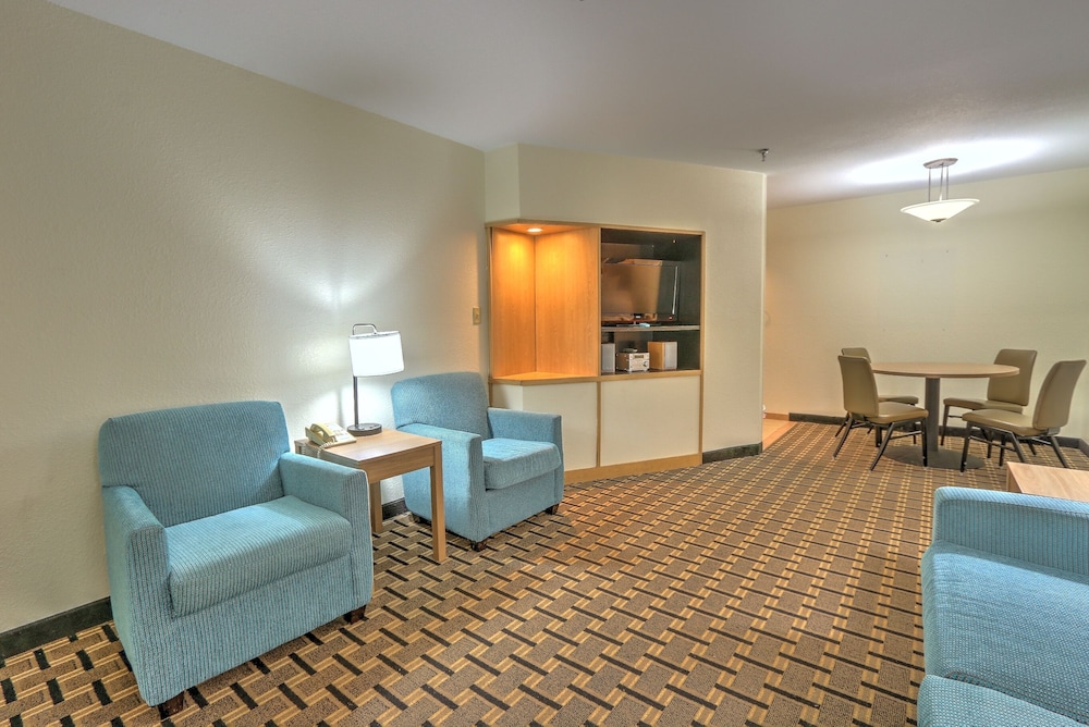 Suite - Photo 6